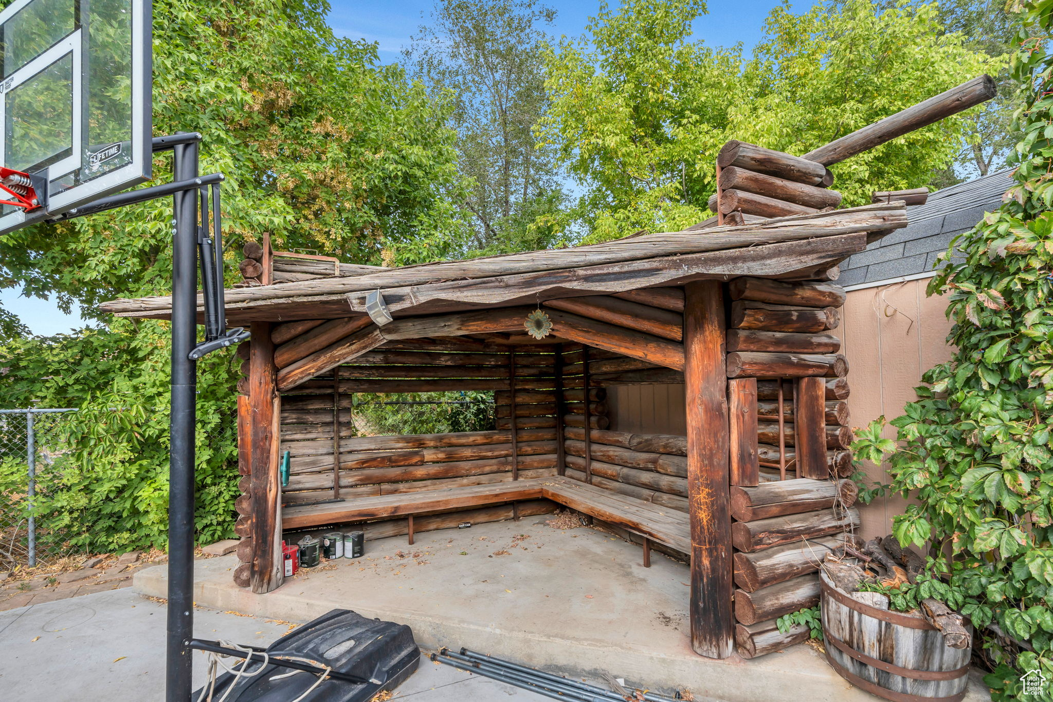 FAIROAKS - Residential