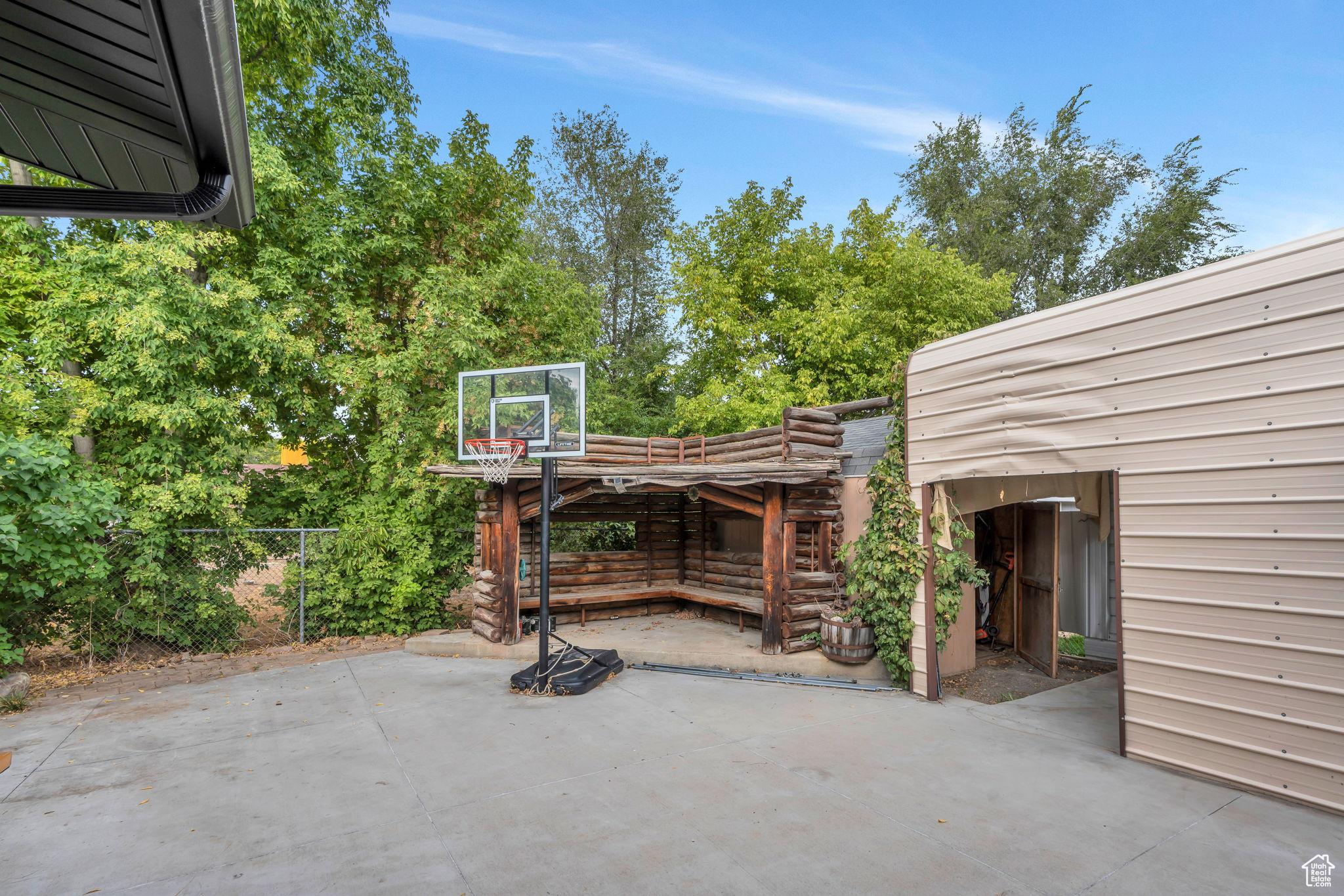 FAIROAKS - Residential