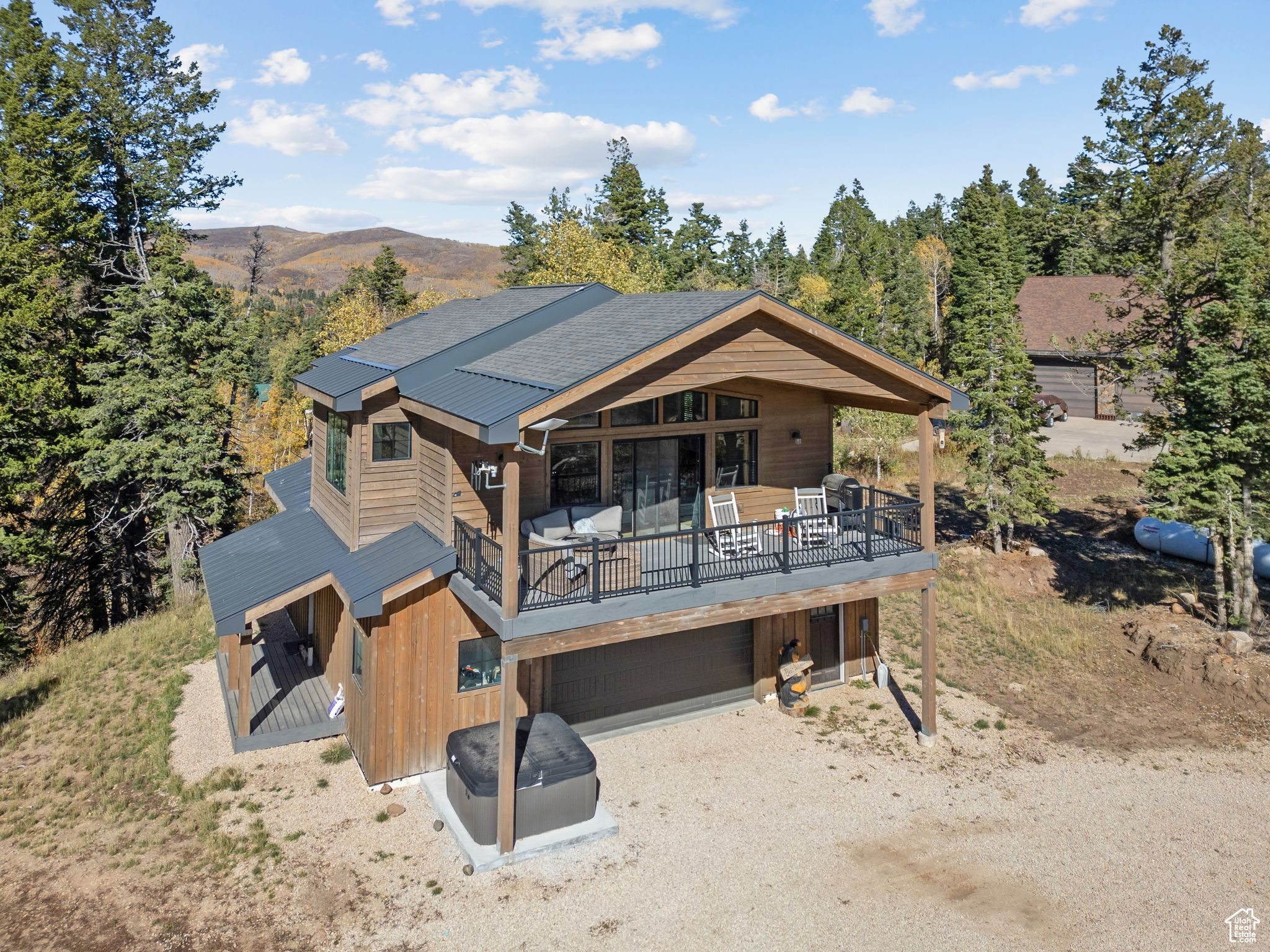 PINE MEADOW RANCH - Residential