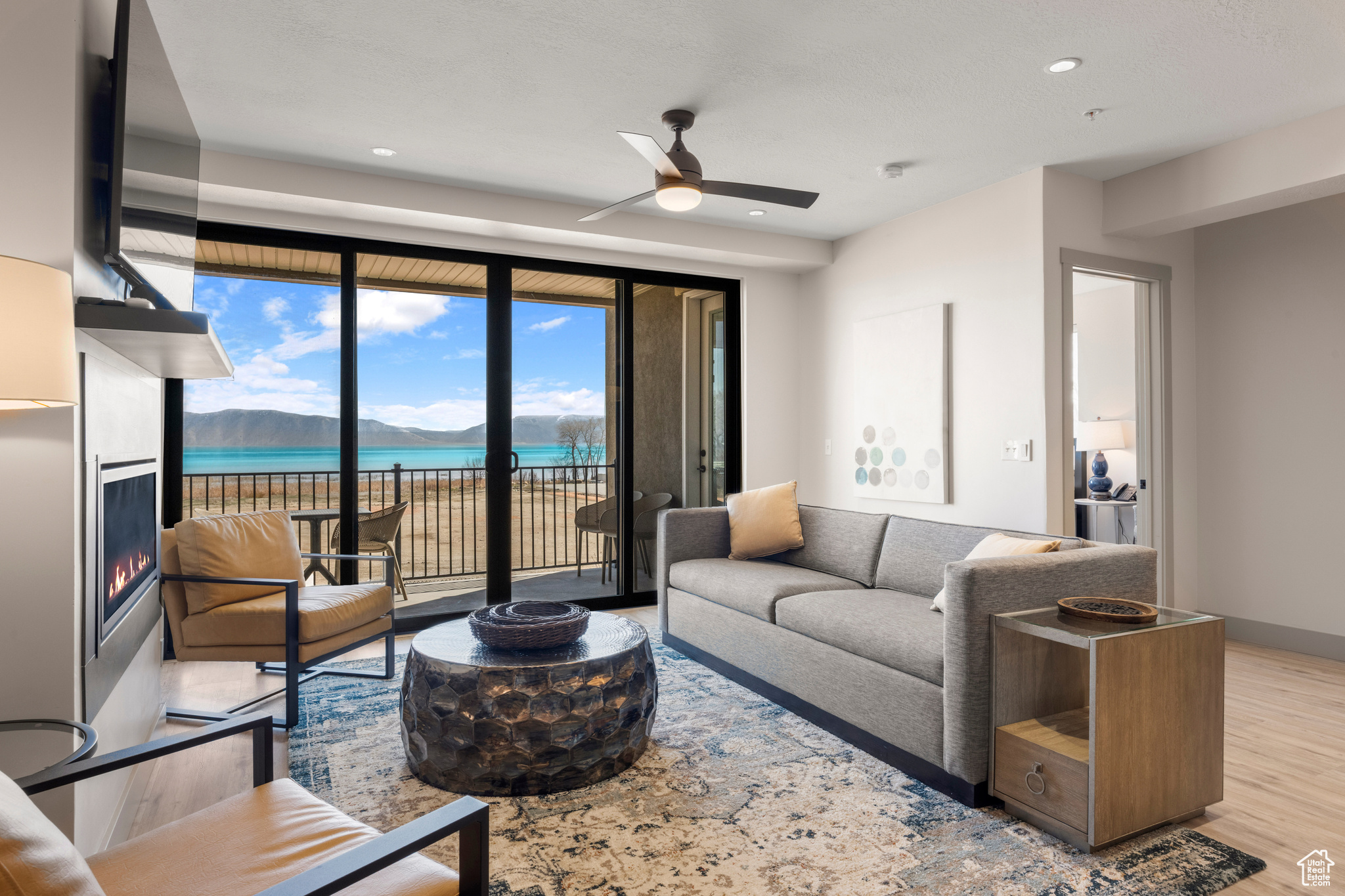 LAKE RESIDENCES AT BEAR LAKE PH 8 - Residential