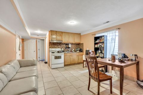 Tiny photo for 511 E HARPER PARK LN S, Salt Lake City, UT 84106 (MLS # 2139588)