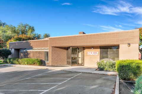 Photo of 10 S STATE ST, Lindon, UT 84042 (MLS # 2116802)