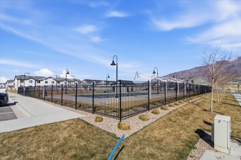 Tiny photo for 1194 W SUMMIT PKWY, Santaquin, UT 84655 (MLS # 2145625)