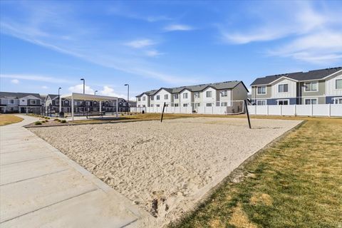 Tiny photo for 1194 W SUMMIT PKWY, Santaquin, UT 84655 (MLS # 2145625)