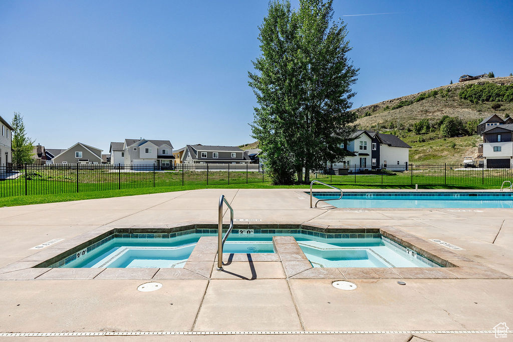 LOCHWOOD - Residential