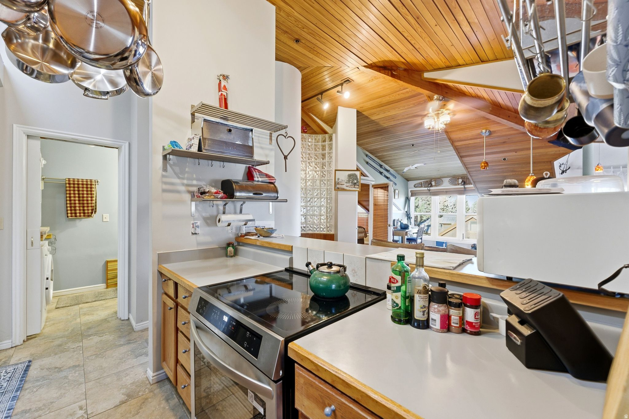 EMPIRE HOUSE - Residential