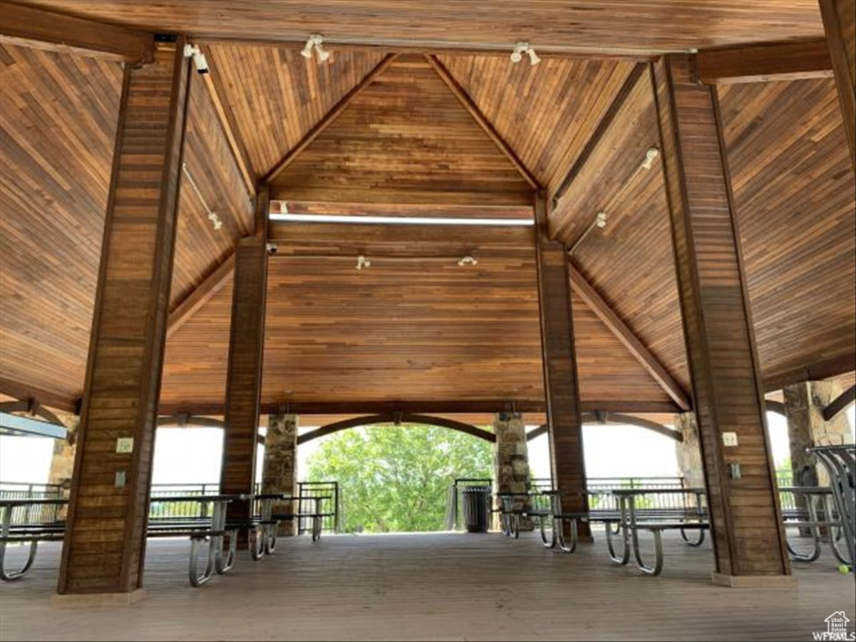 PEPPERWOOD - Residential