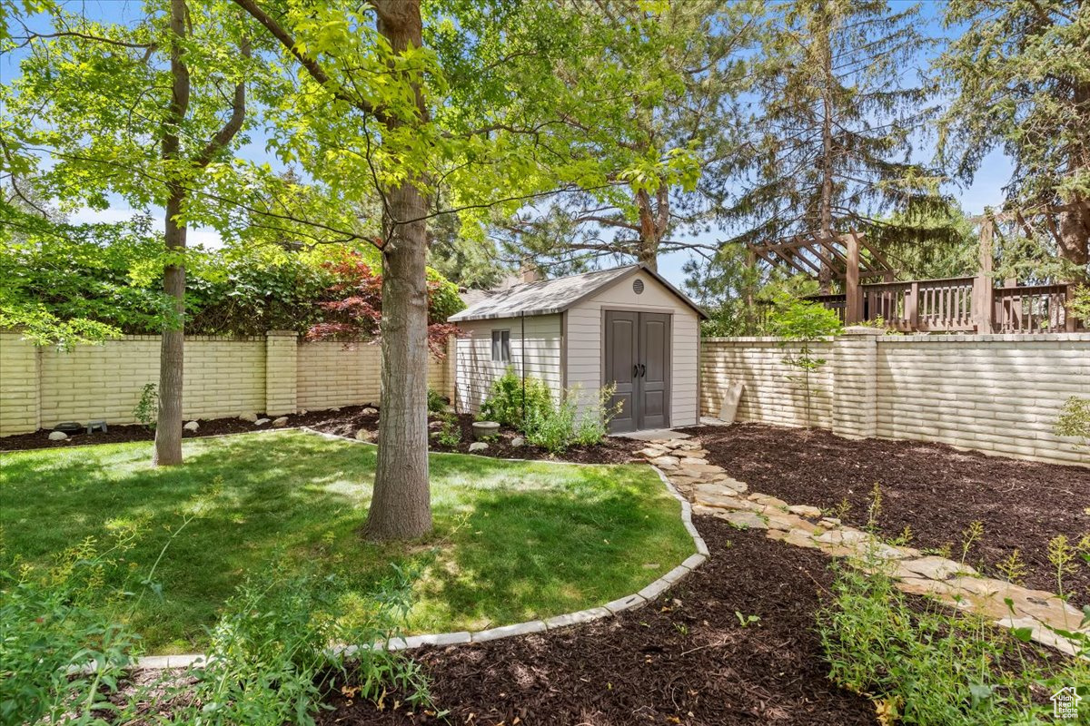 PEPPERWOOD - Residential