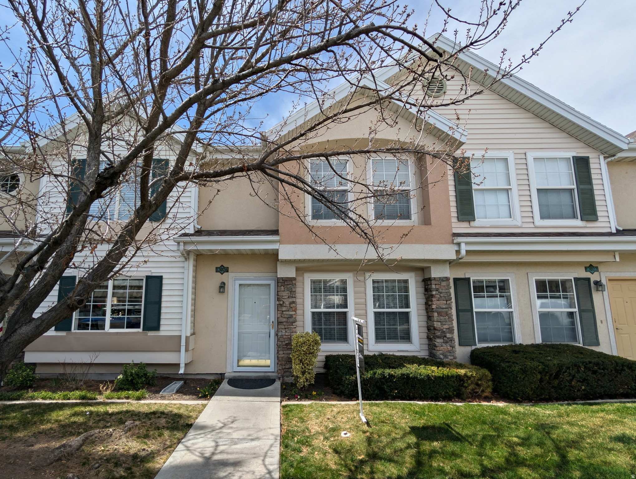 SOUTH WILLOW CREEK - Residential