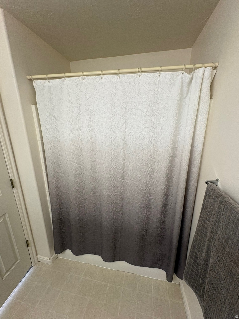 SOUTH WILLOW CREEK - Residential