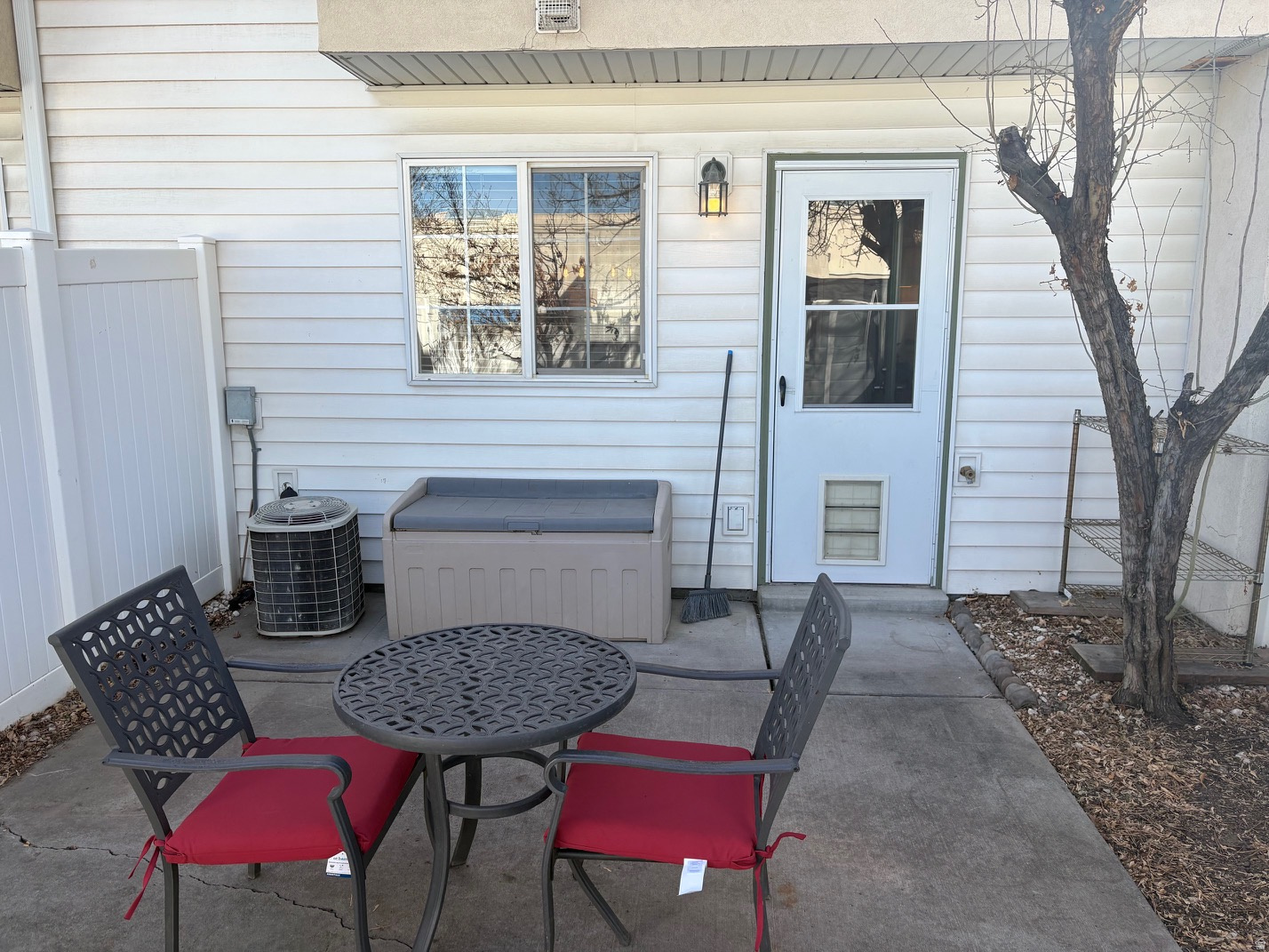 SOUTH WILLOW CREEK - Residential