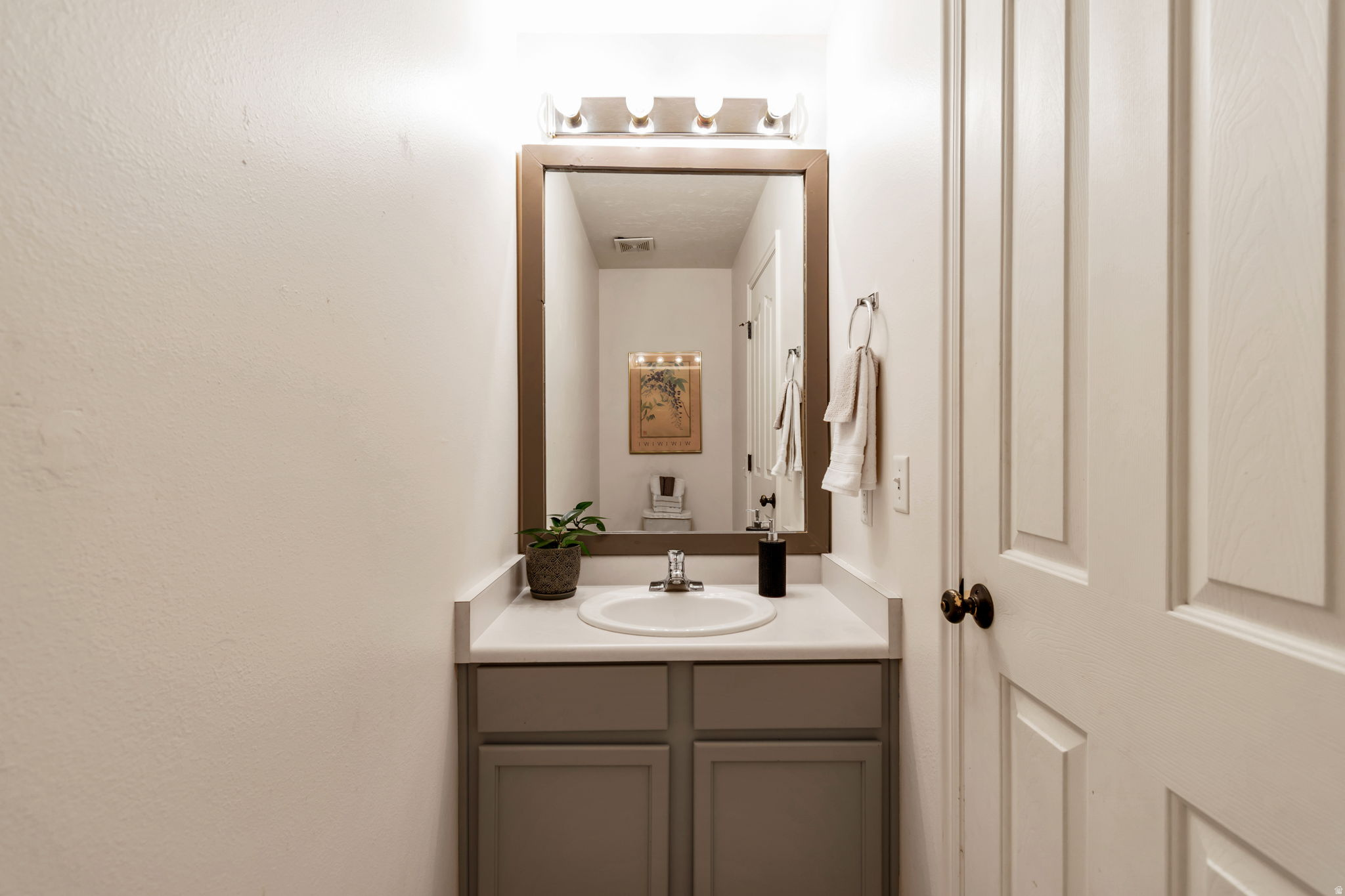 SOUTH WILLOW CREEK - Residential