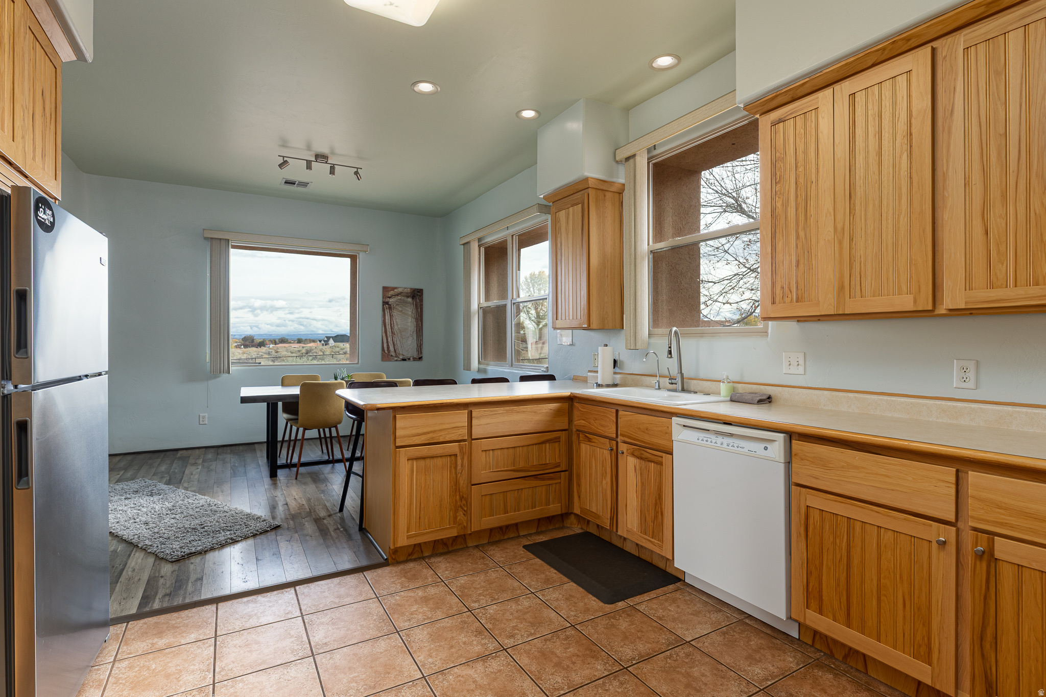 CEDAR HEIGHTS - Residential