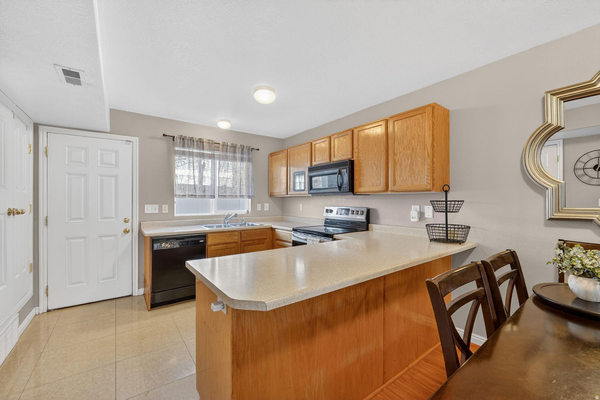 WINGATE VILLAGE - Residential