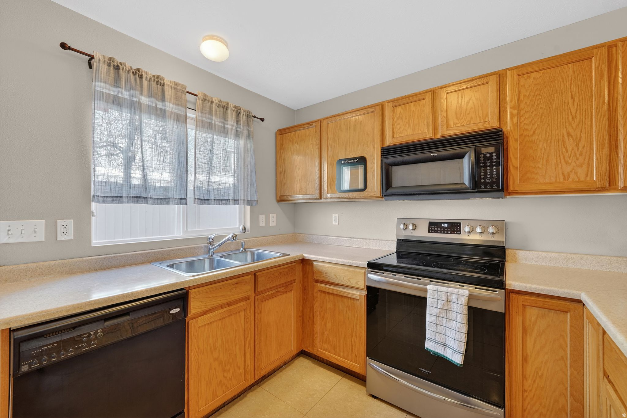 WINGATE VILLAGE - Residential