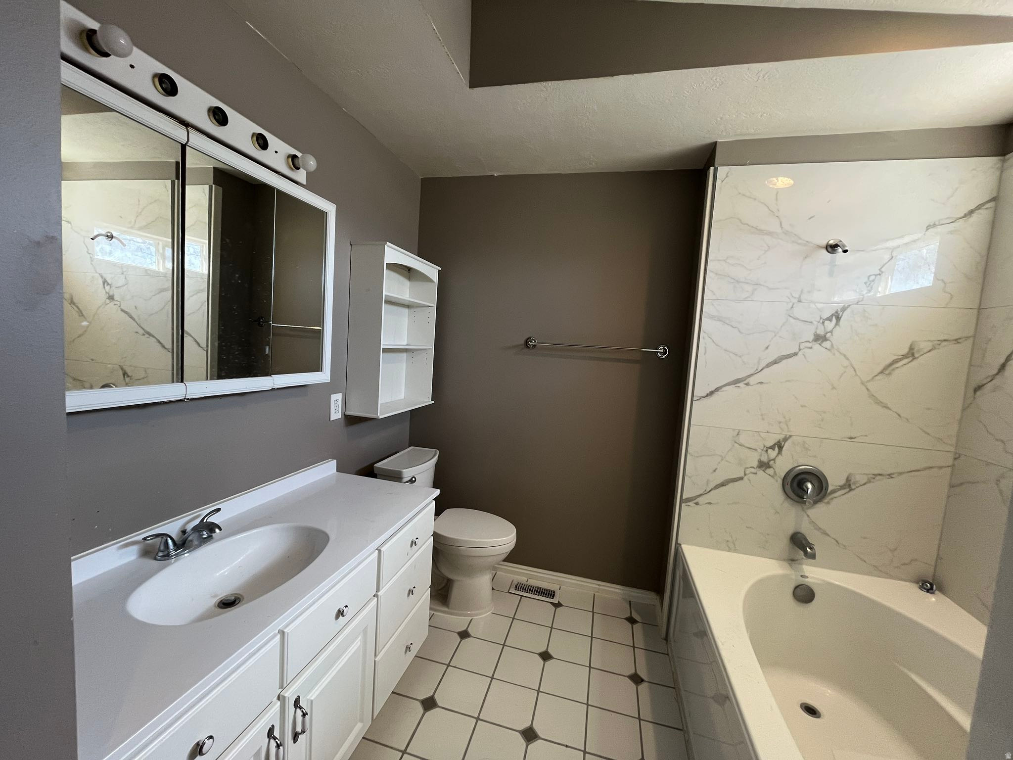 COUNTRY CLUB SUB - Residential