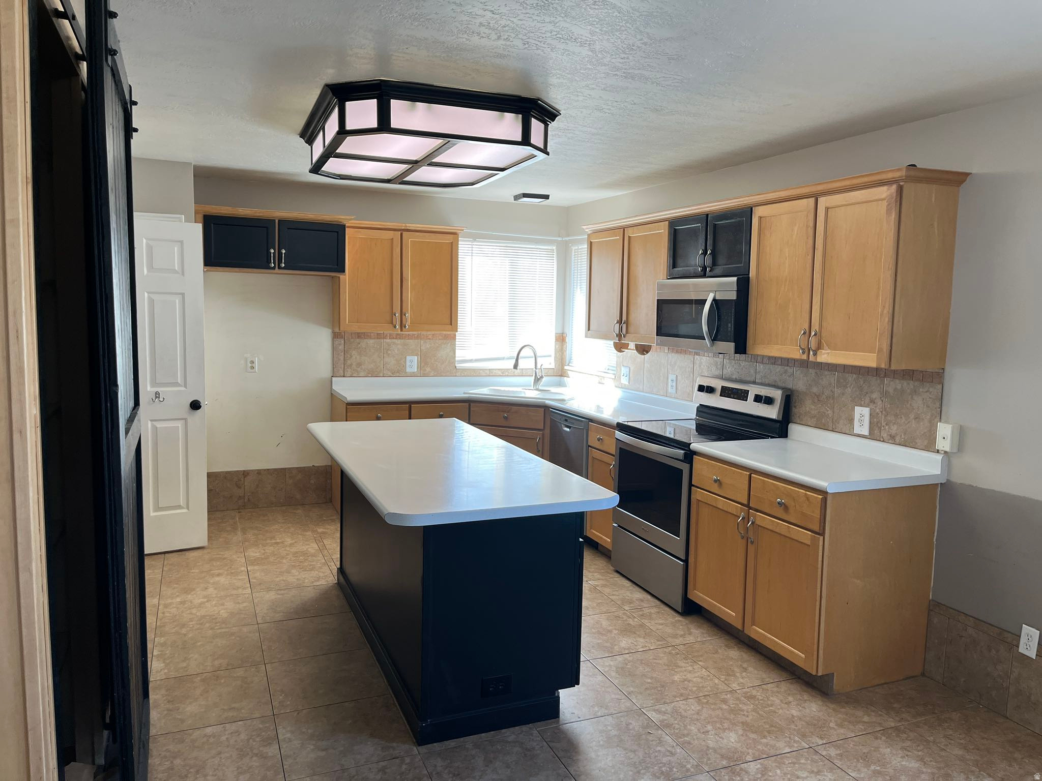 COUNTRY CLUB SUB - Residential