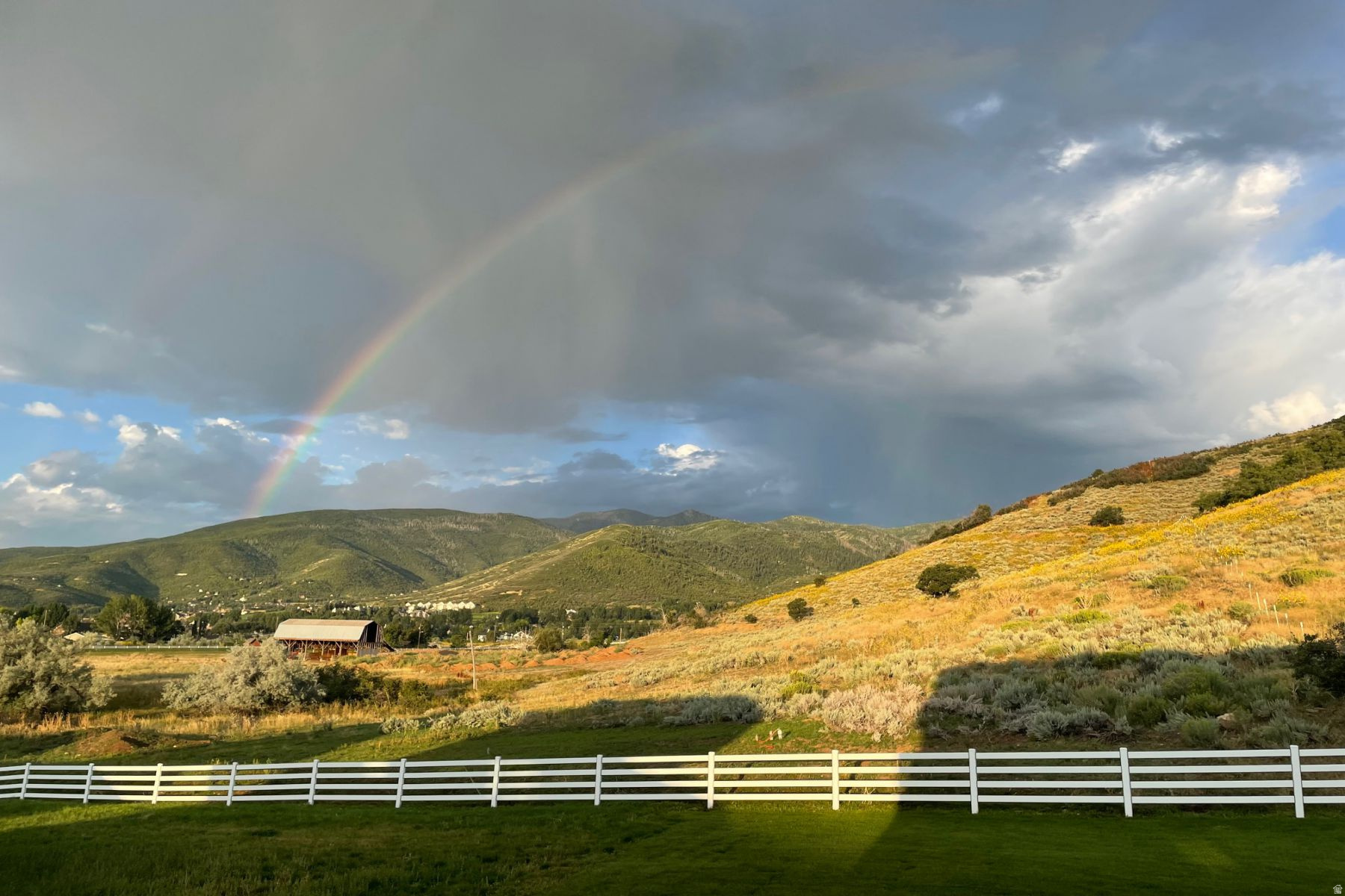 SCOTCH FIELDS - Residential