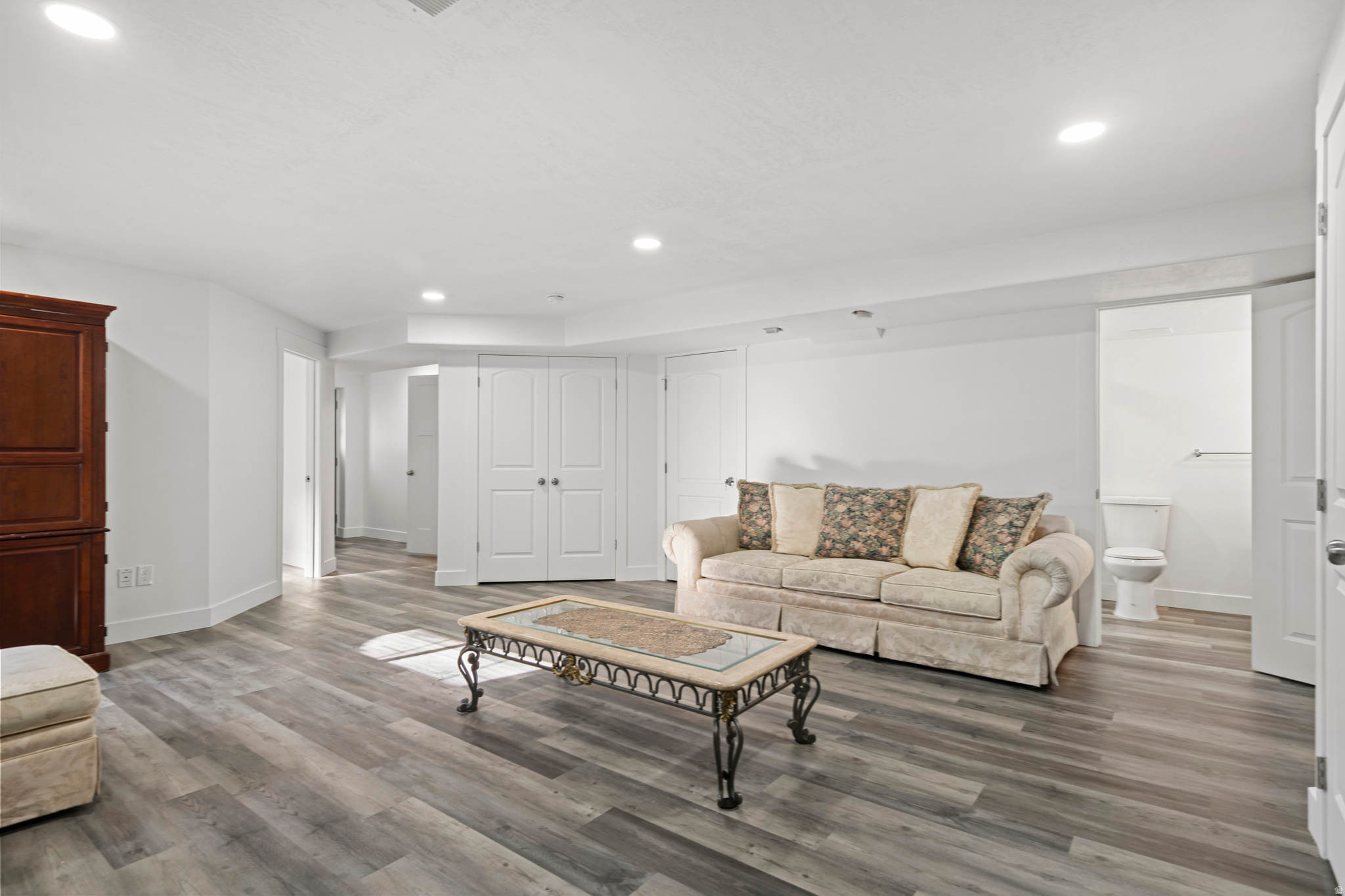 SUNSET HILLS - Residential