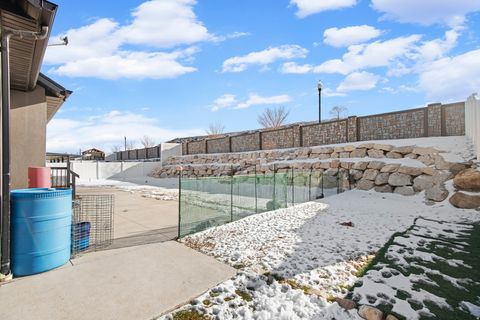 Tiny photo for 7127 W HAWK VIEW WAY S, West Jordan, UT 84081 (MLS # 2131461)