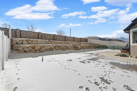 Tiny photo for 7127 W HAWK VIEW WAY S, West Jordan, UT 84081 (MLS # 2131461)