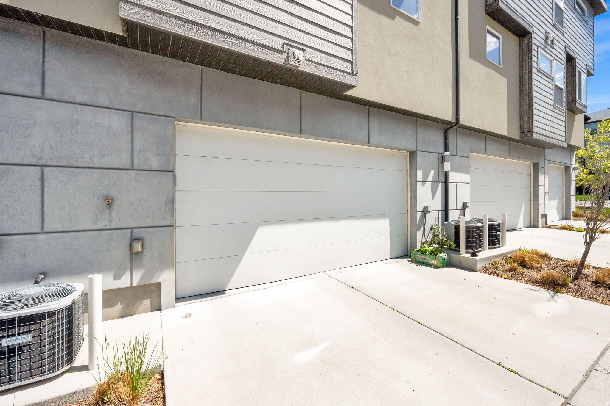 ROOFTOPS AT 78 - Residential