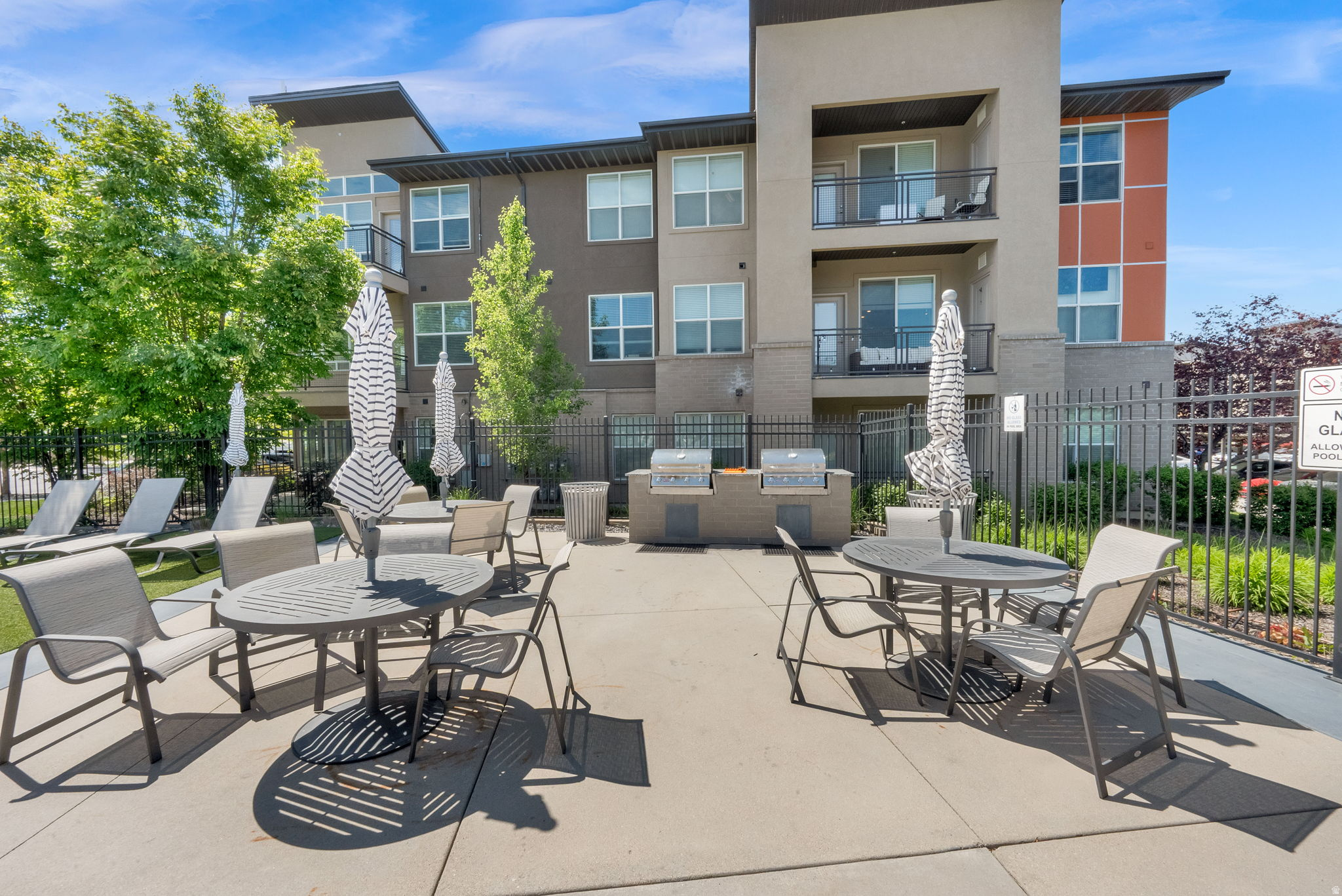 ROOFTOPS AT 78 - Residential