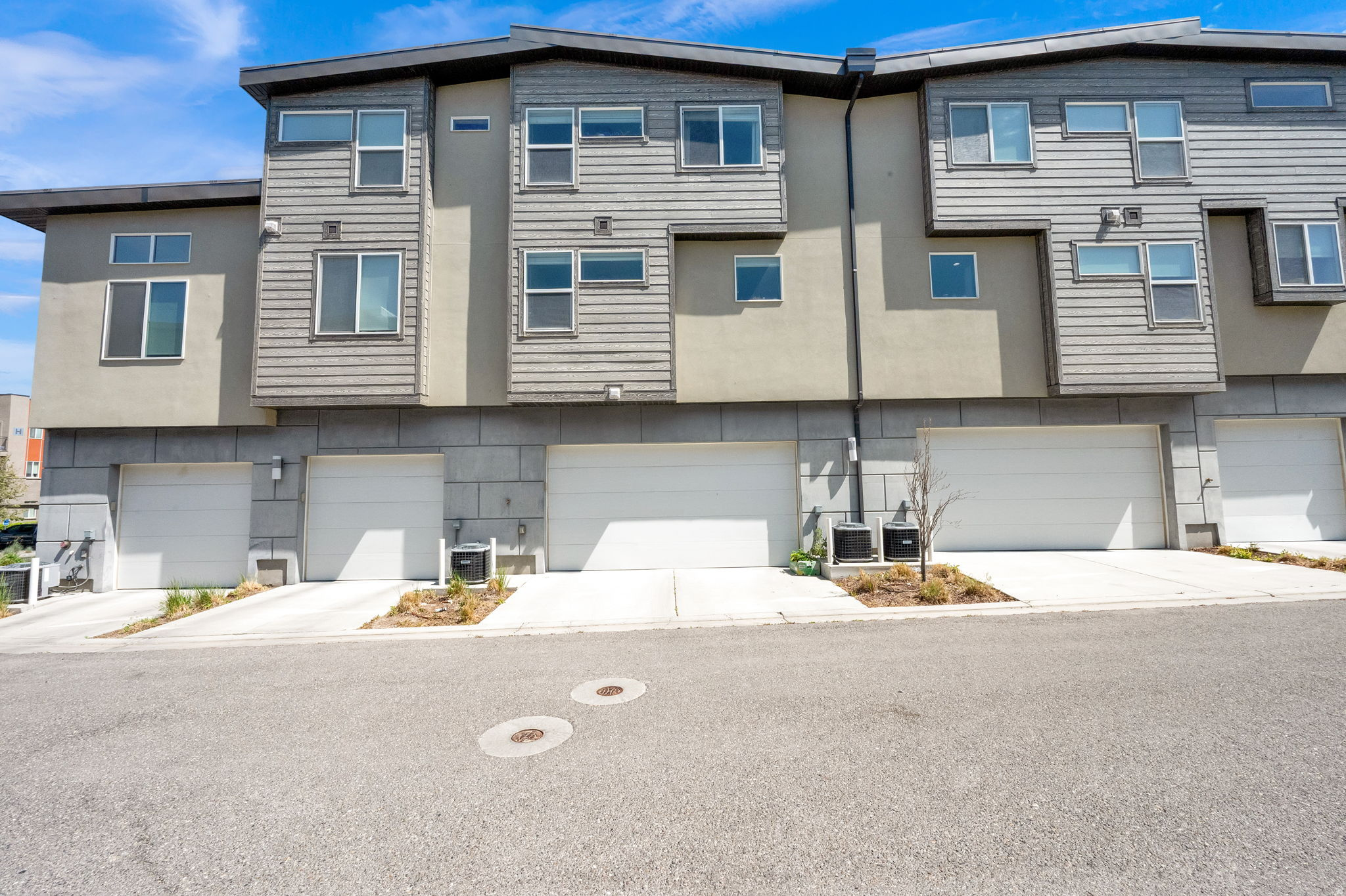 ROOFTOPS AT 78 - Residential