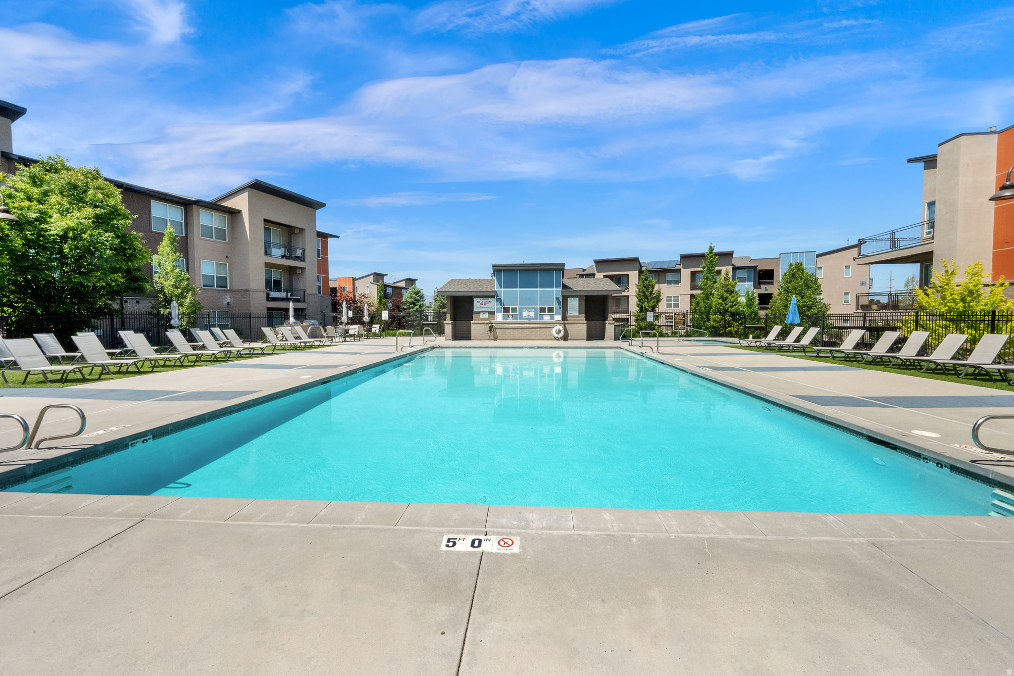 ROOFTOPS AT 78 - Residential