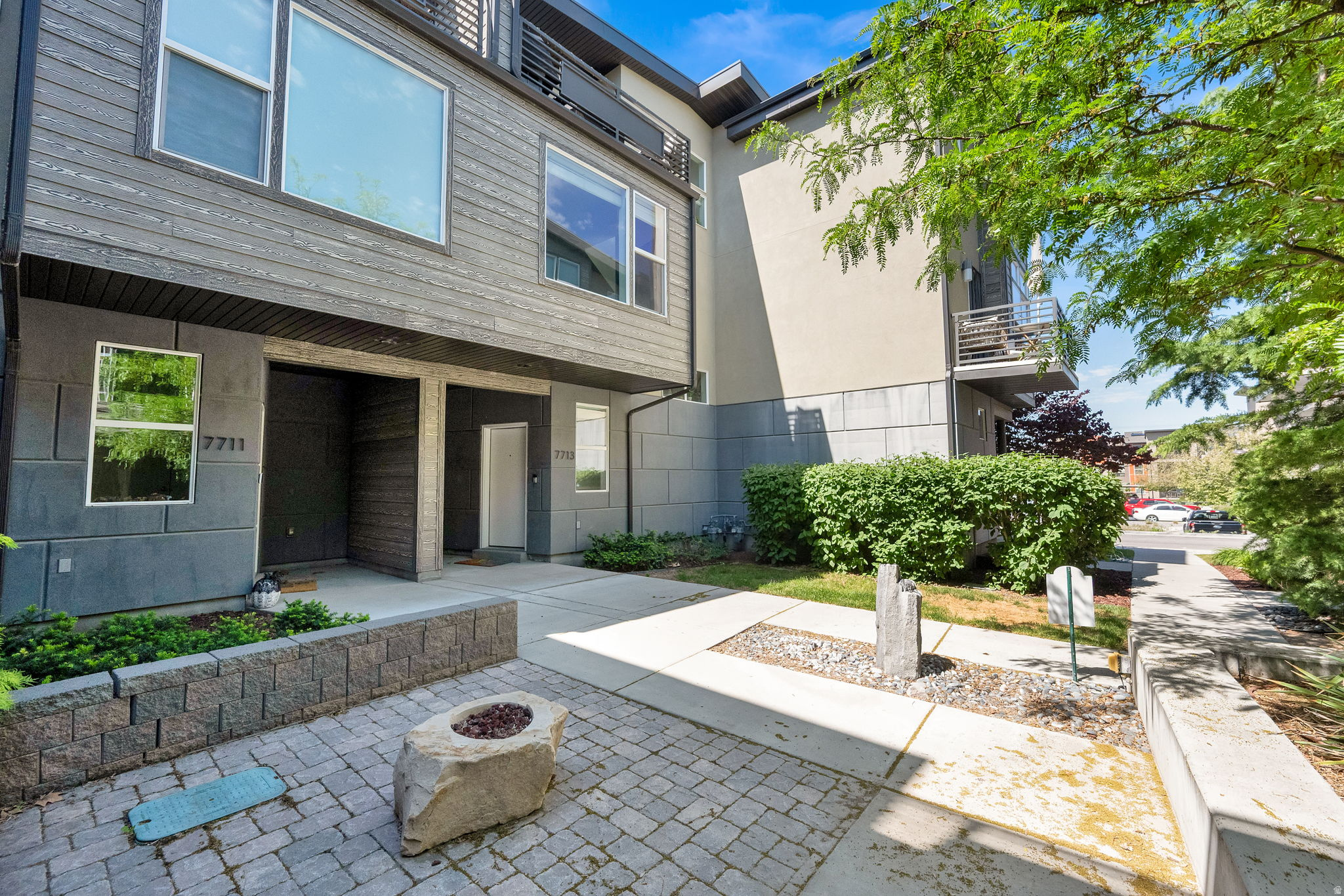 ROOFTOPS AT 78 - Residential
