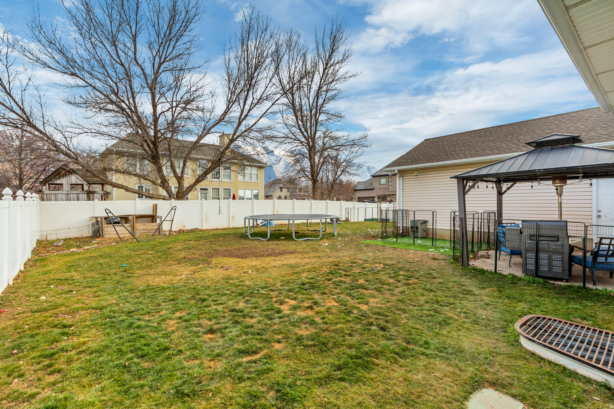 PHEASANT RUN - Residential