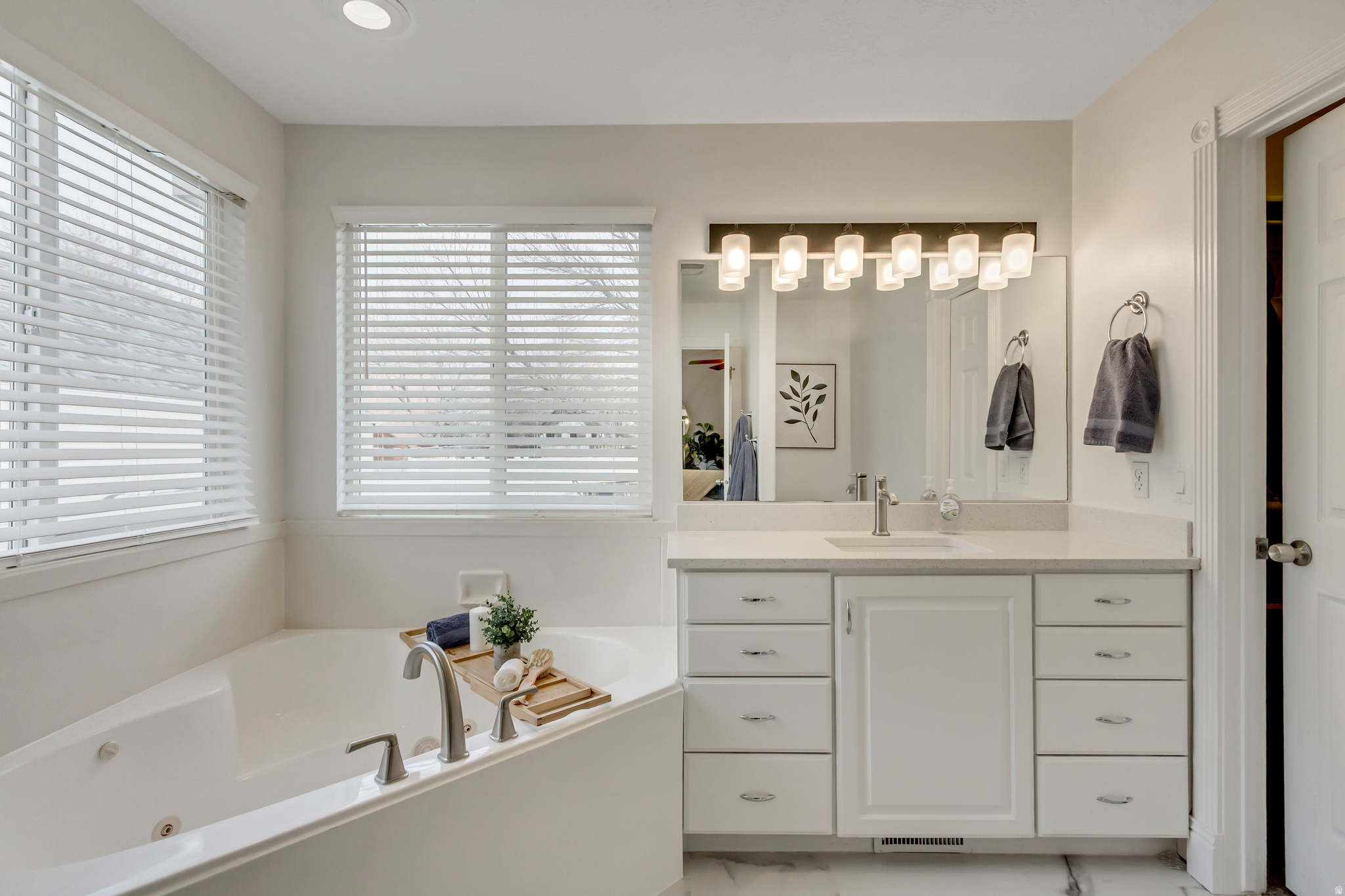 PHEASANT RUN - Residential