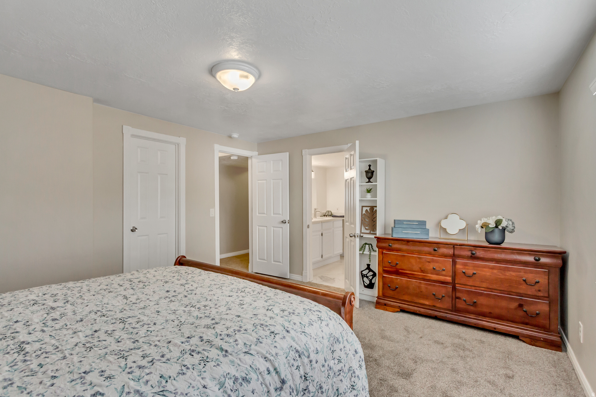 PHEASANT RUN - Residential