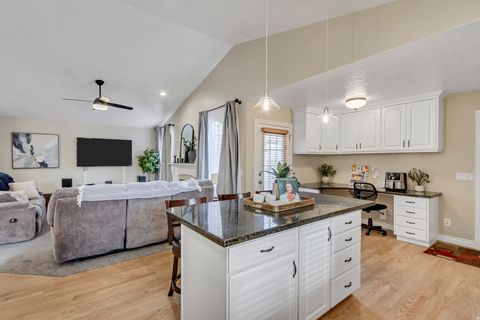 Tiny photo for 1518 E PHEASANT DR, Springville, UT 84663 (MLS # 2132810)