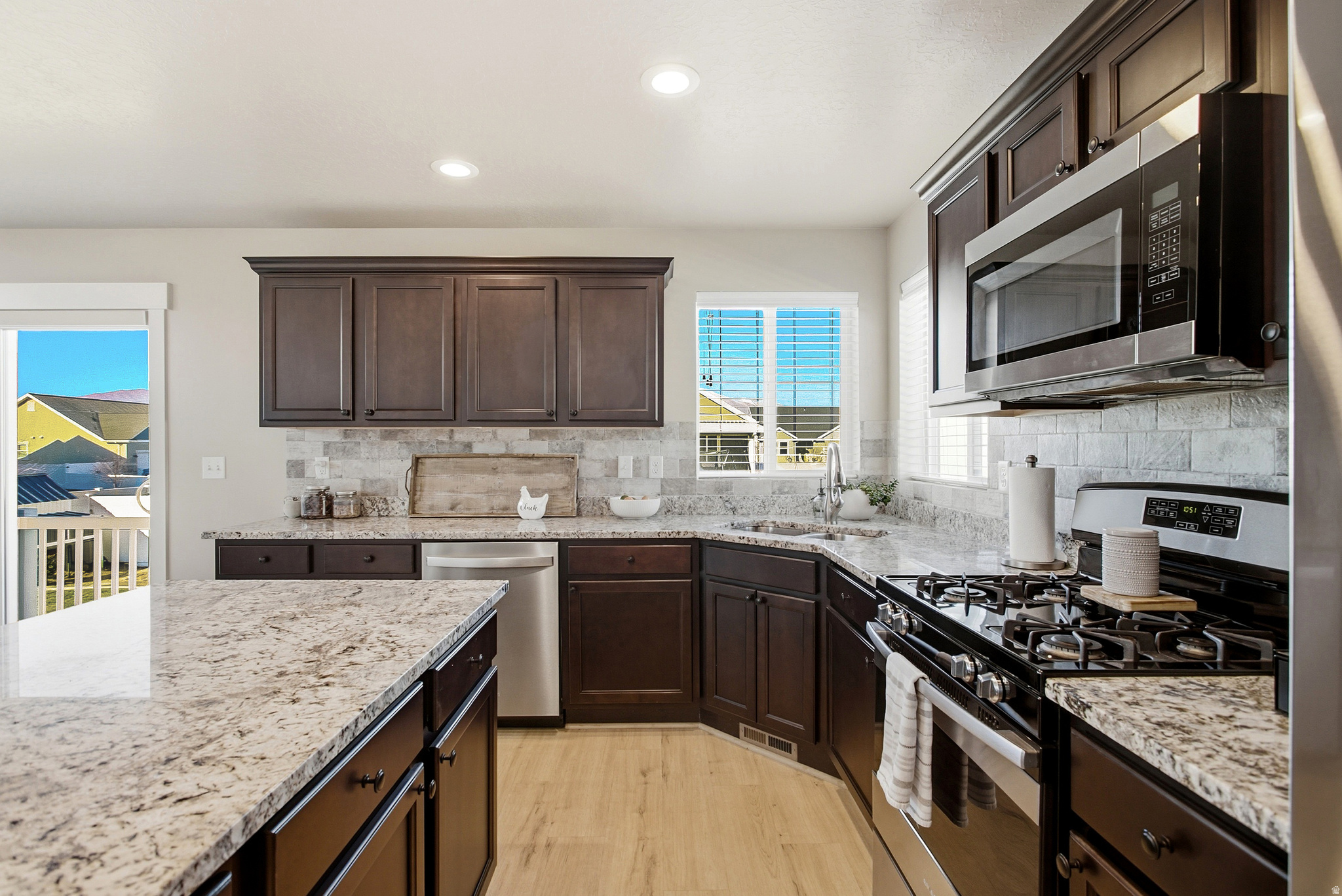 BRANDON PARK - Residential