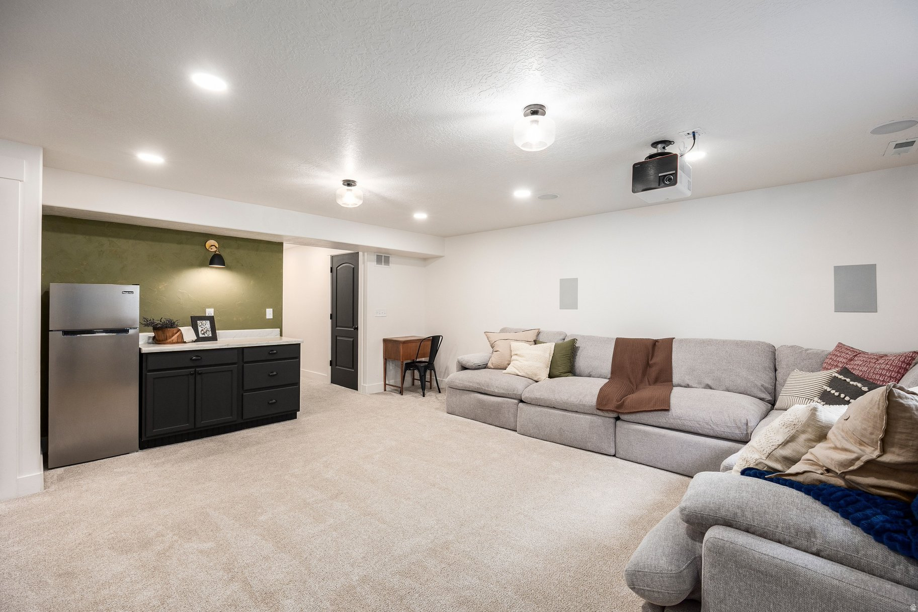 EAGLE POINT - Residential