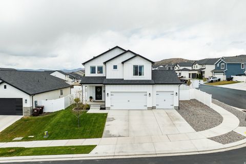 Tiny photo for 2857 E CARRIAGE HILL DR, Eagle Mountain, UT 84005 (MLS # 2154076)
