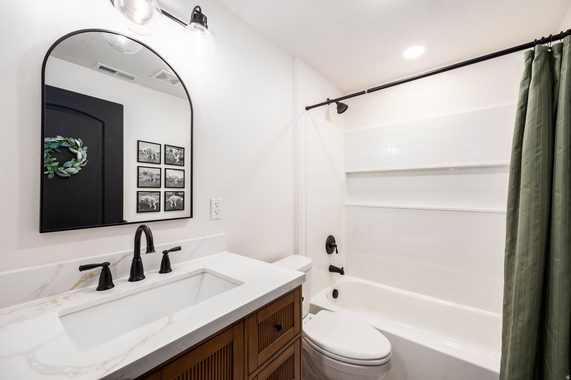 EAGLE POINT - Residential