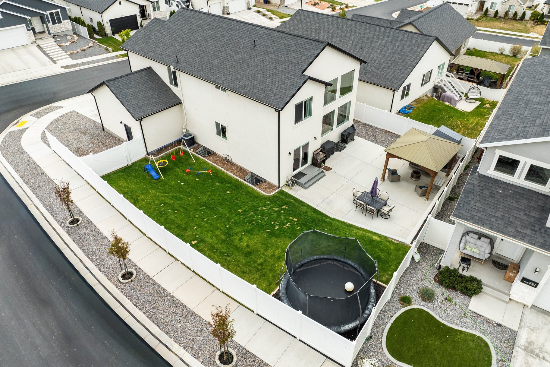 EAGLE POINT - Residential