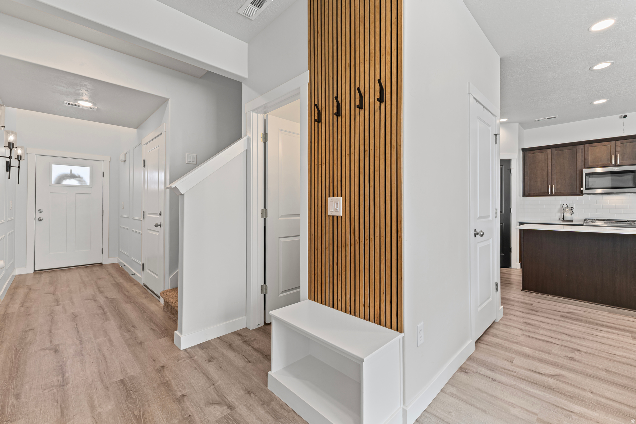 COURTYARD AT GREEN - Residential