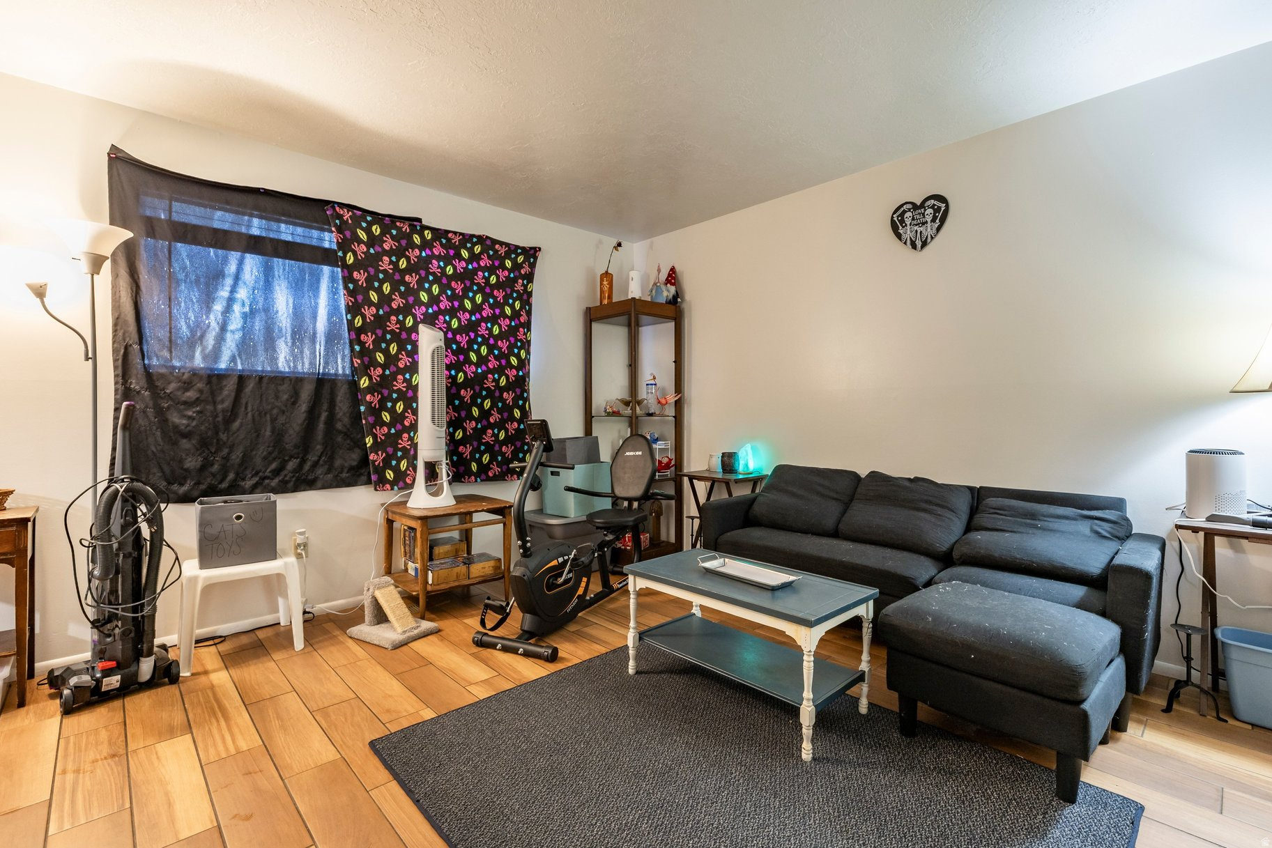 PARKWOOD ESTATES - Residential Income