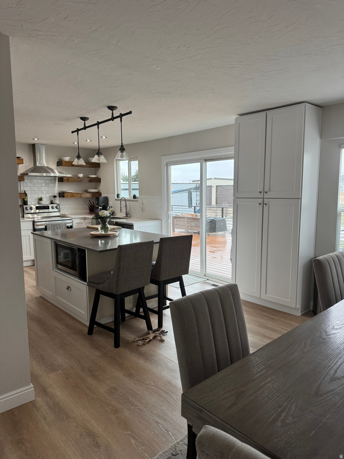 COUNTRY LIVING #1 - Residential