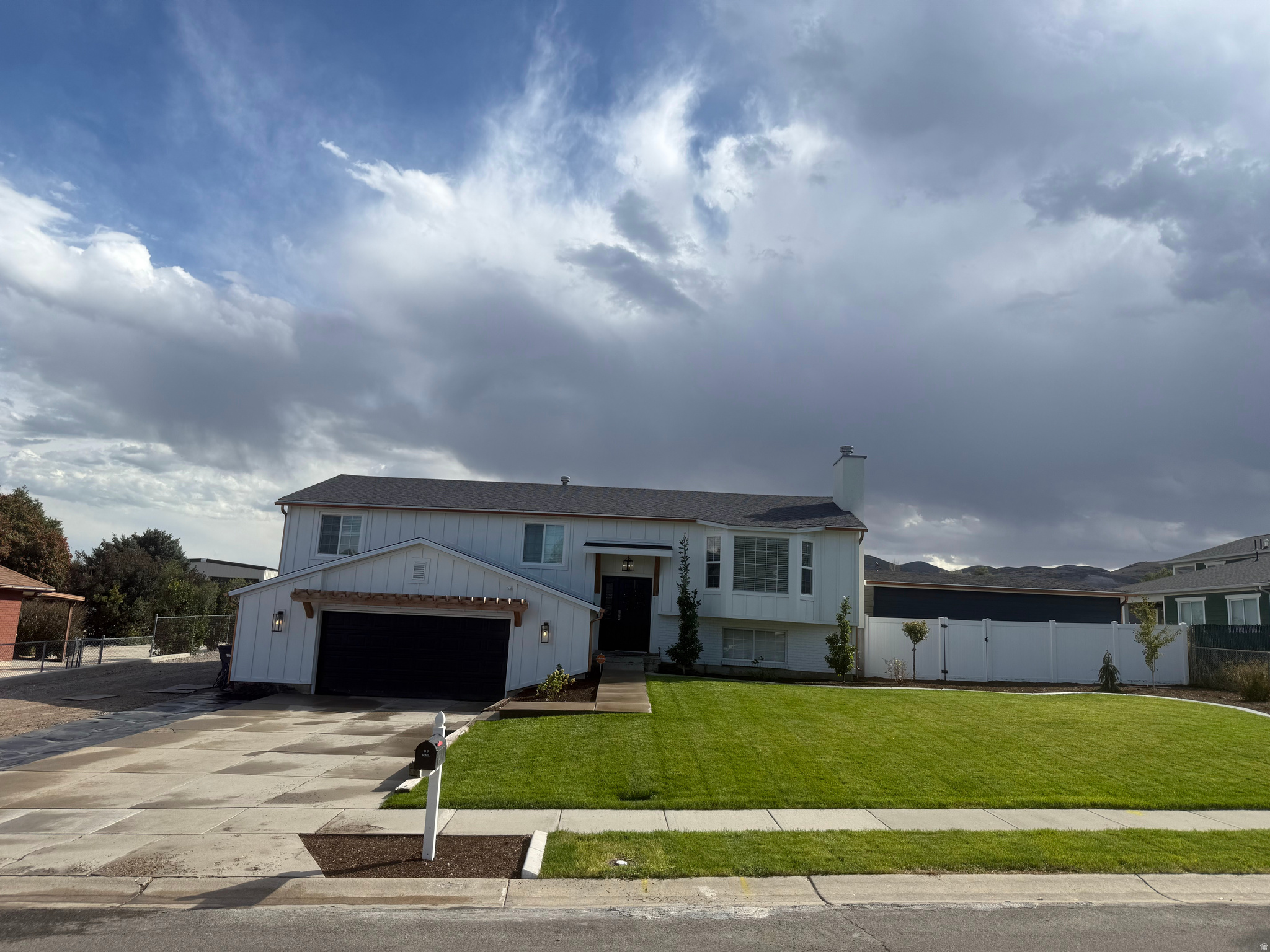 COUNTRY LIVING #1 - Residential