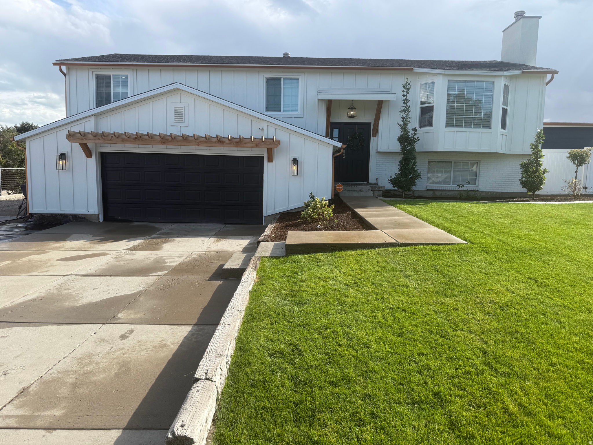 COUNTRY LIVING #1 - Residential