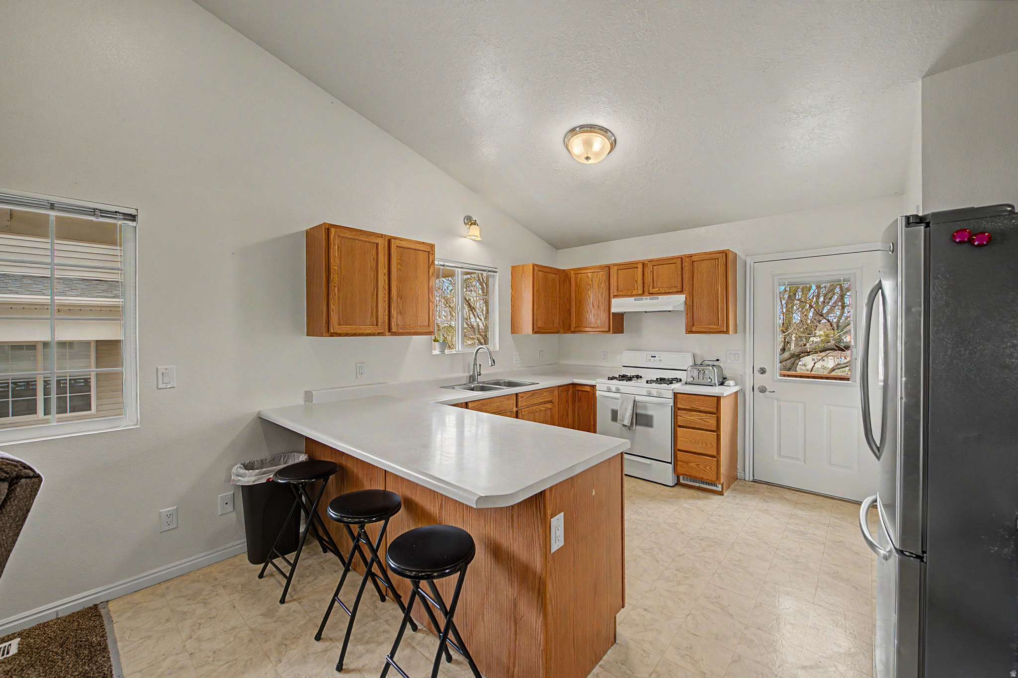 EASTRIDGE - Residential Income