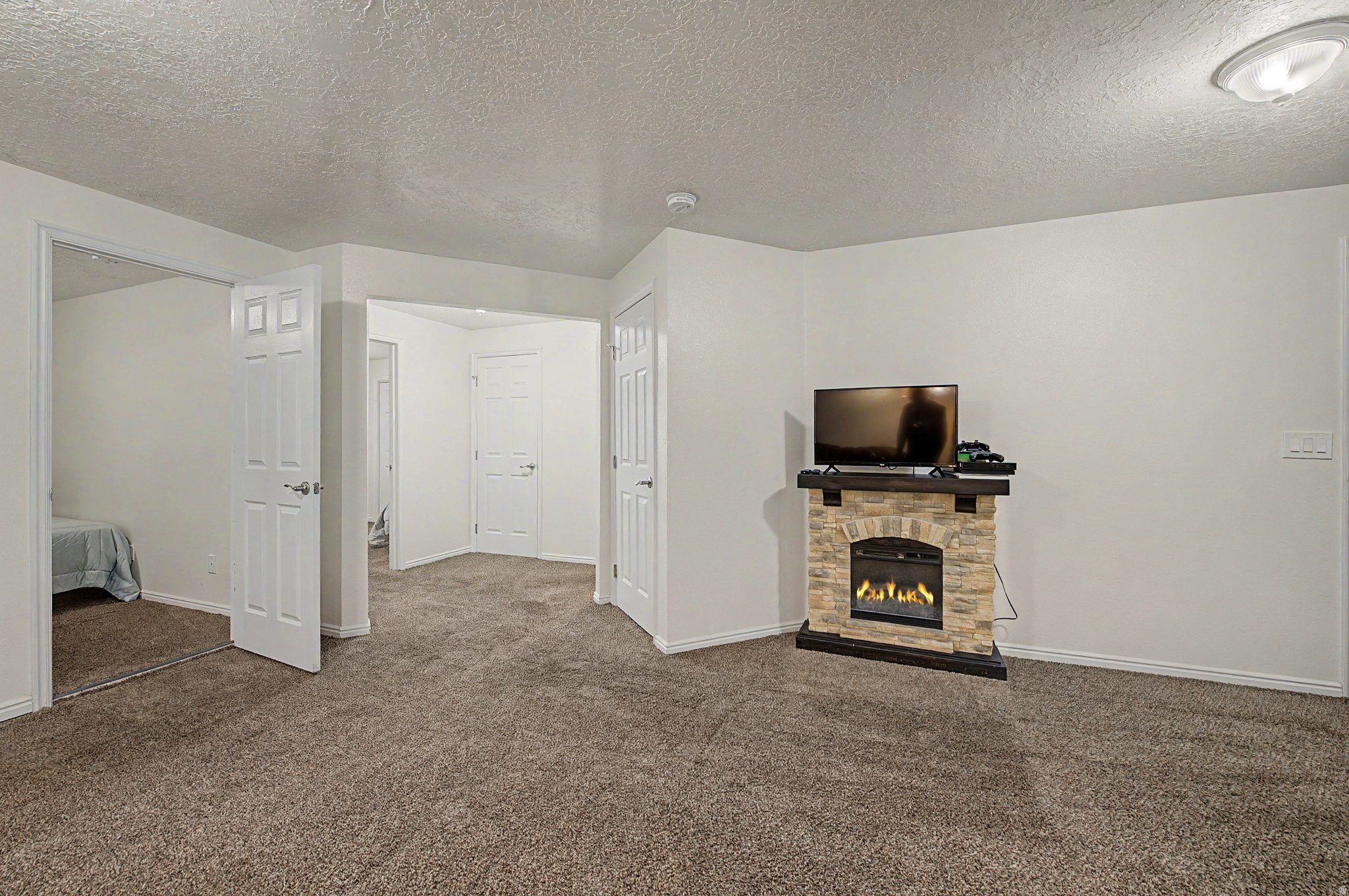 EASTRIDGE - Residential Income