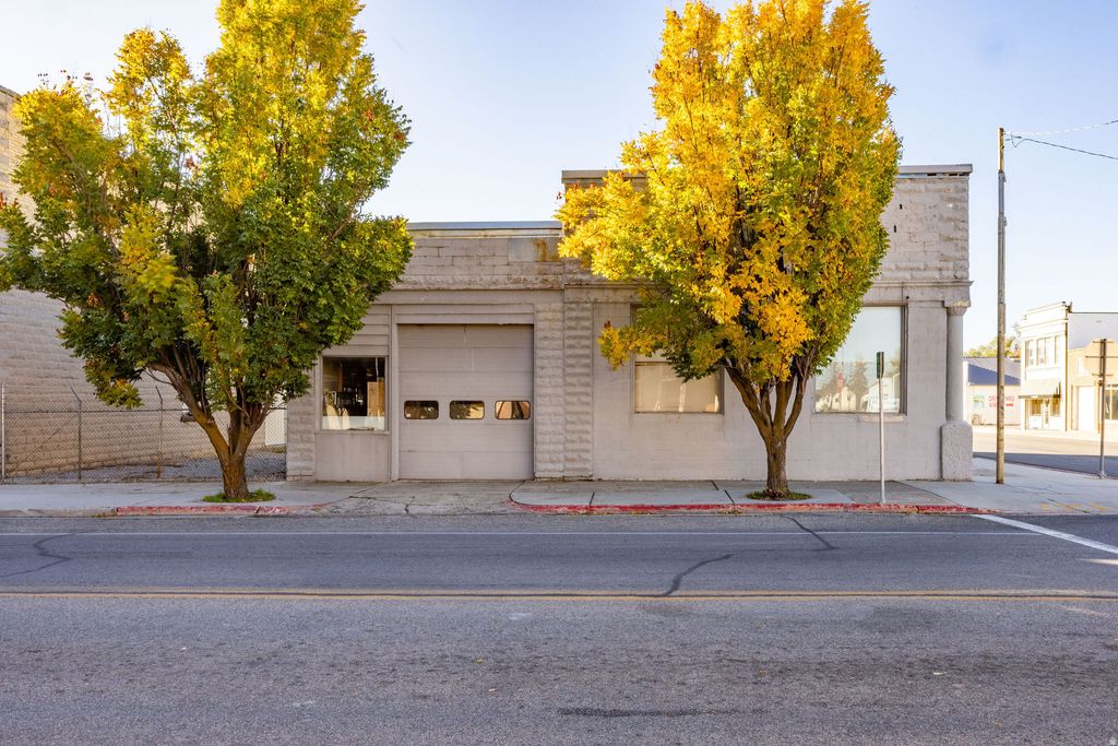 Photo of 1 S MAIN ST, Garland, UT 84312 (MLS # 2162109)