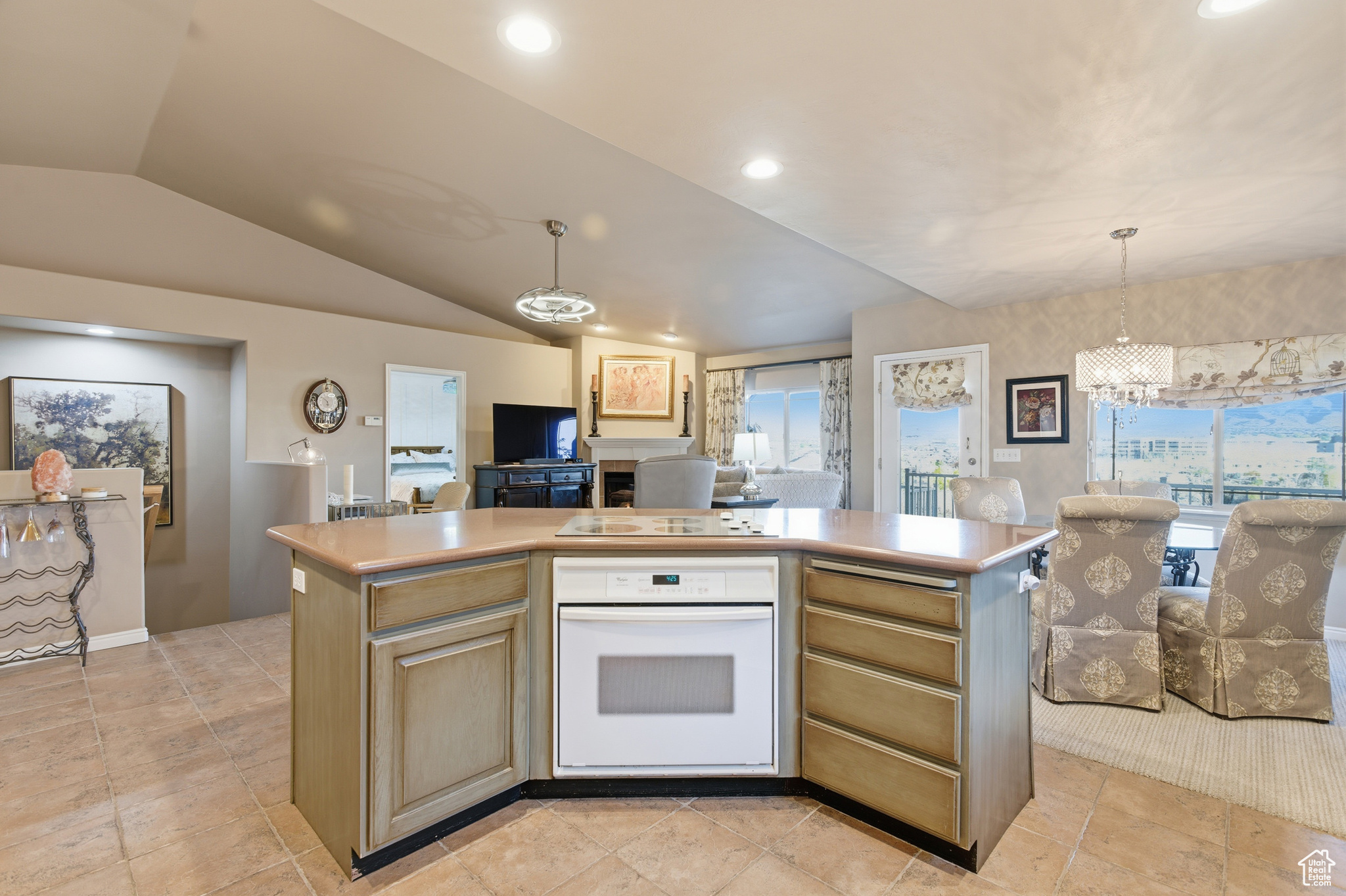 SPRING HOLLOW - Residential