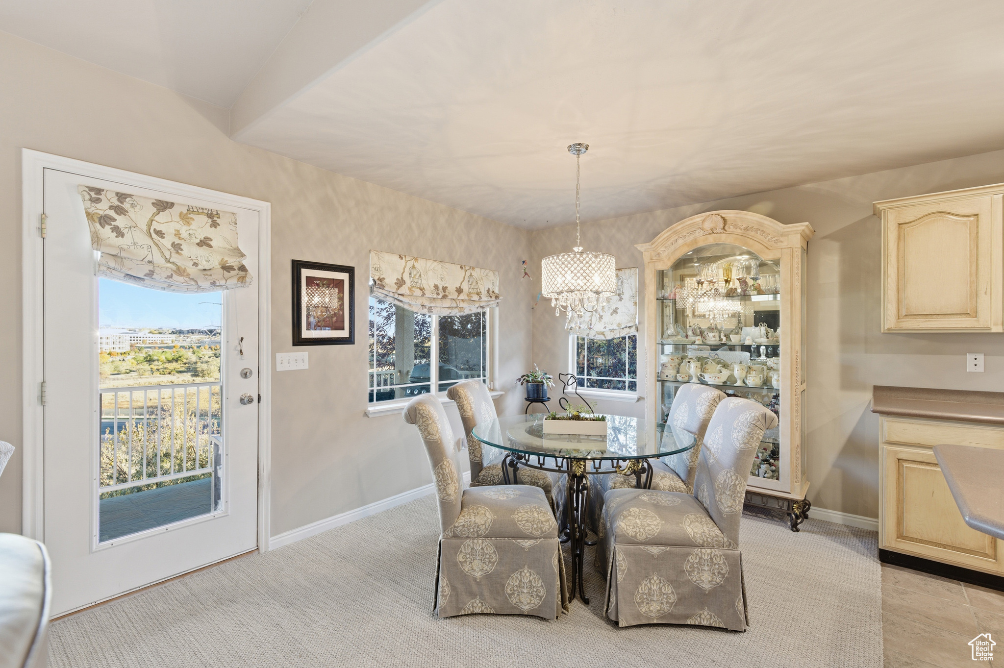 SPRING HOLLOW - Residential