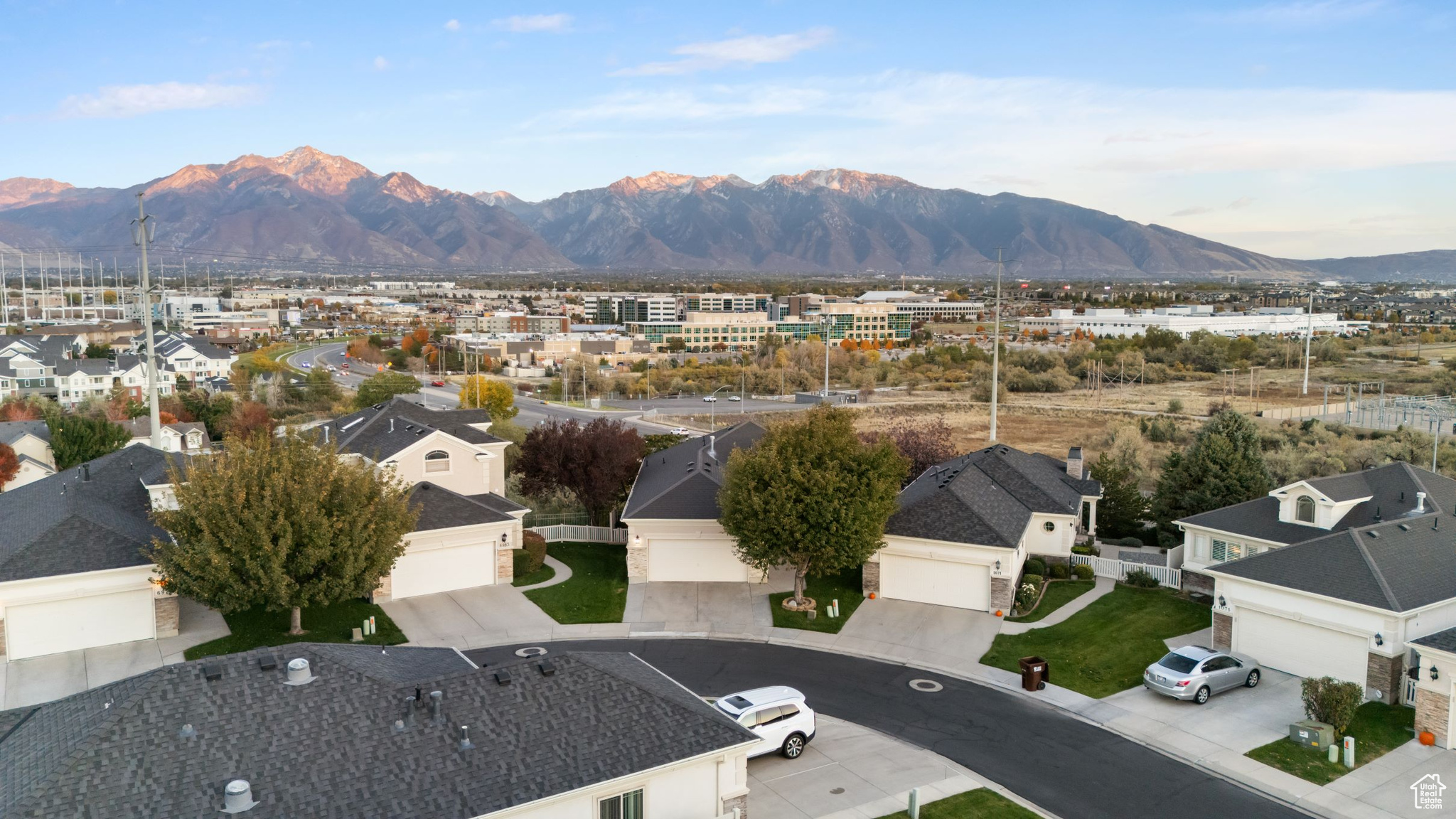 SPRING HOLLOW - Residential